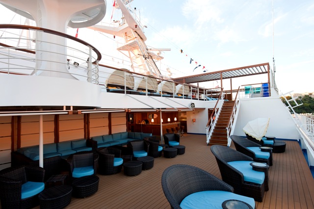 SERENITY Carnival Dream